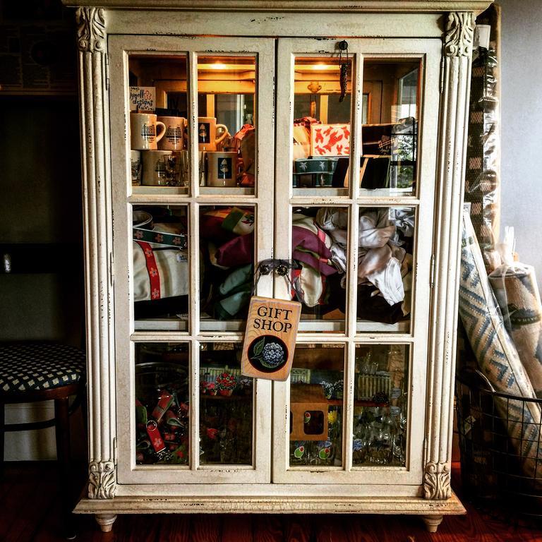 Crocker House Inn Vineyard Haven Extérieur photo