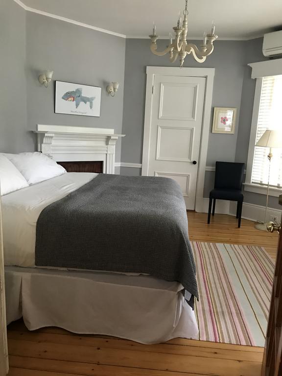 Crocker House Inn Vineyard Haven Extérieur photo